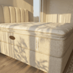 Detailfoto van matras bij Bed Senna